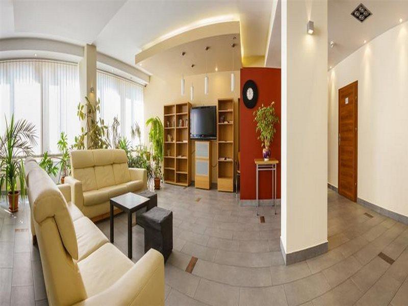 Dom Turystyczny Indigo Hostel Krasków Exterior foto